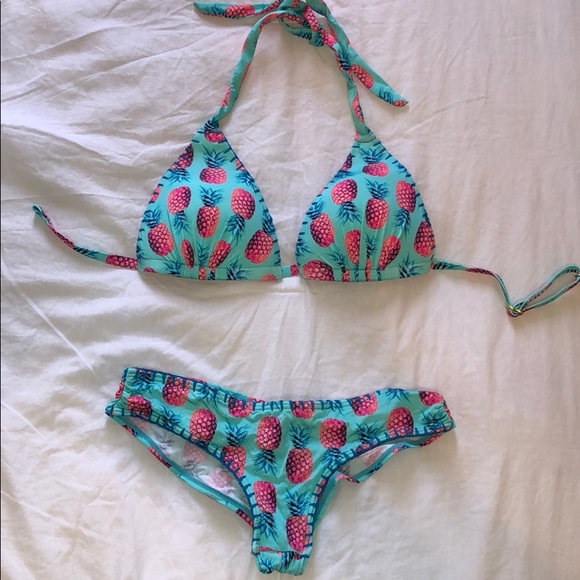 pineapple bikini